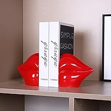 supplier direct red lips decorated bookends，set of 2 heavy decorative book stoppers，unique resin decoration，creative desktop red decor for study room hotel office shelves wholesale prices