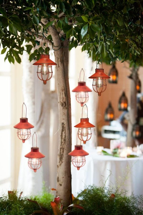 custom wholesale yakii 2 pack solar lantern hanging waterproof outdoor metal solar lamp with warm white light decorate for yard garden pathway patio porch decor (red) oem/odm services