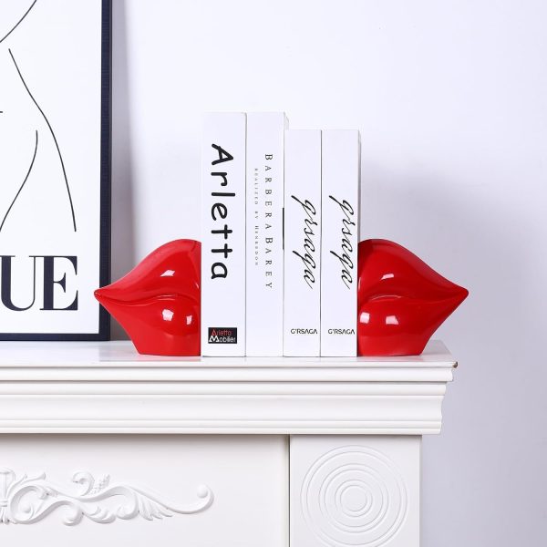 supplier direct red lips decorated bookends，set of 2 heavy decorative book stoppers，unique resin decoration，creative desktop red decor for study room hotel office shelves wholesale prices
