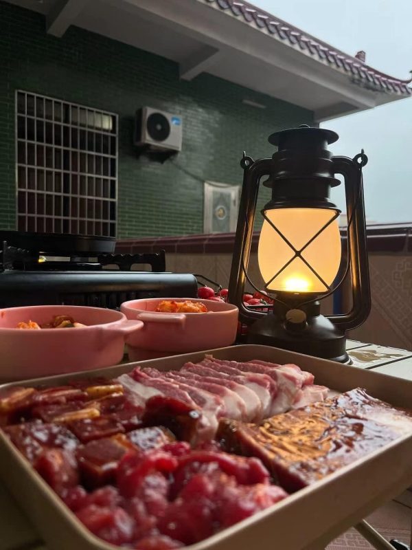 custom wholesale led lantern, 1pack of led lanterns, outdoor lantern, garden decoration, vintage, led flame effect, led lanterns for outdoor/balcony/patio/outdoor oem/odm services