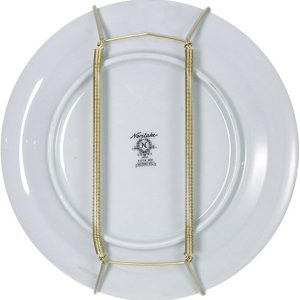 competitive pricing rocky mountain goods plate hanger for wall and mounting hardware - fits decorative plates and platters - heavy duty polished brass - vinyl non scratch hooks - includes wall mount kit (7" - 10") one-stop wholesale