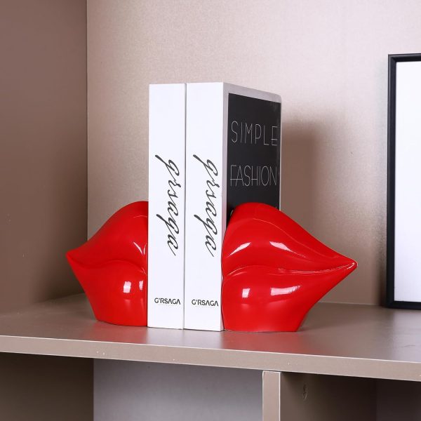 supplier direct red lips decorated bookends，set of 2 heavy decorative book stoppers，unique resin decoration，creative desktop red decor for study room hotel office shelves wholesale prices