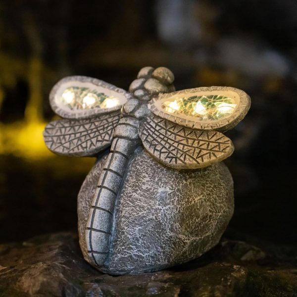 dropship from factory garden statue dragonfly,solar dragonfly decor for outdoor,resin dragonfly figurine with solar light for patio,balcony,yard,lawn ornament,perfect garden gift mass production supply
