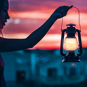 custom wholesale yakii led vintage flame lantern metal outdoor hanging lantern with dancing flame battery operated halloween outdoor indoor decoration(black) oem/odm services