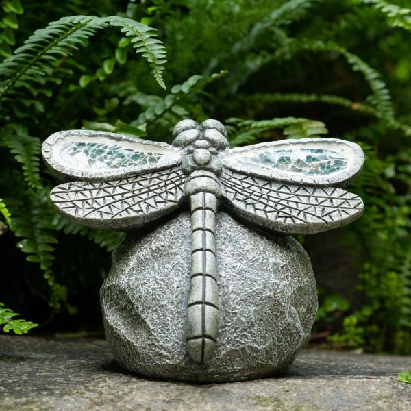 dropship from factory garden statue dragonfly,solar dragonfly decor for outdoor,resin dragonfly figurine with solar light for patio,balcony,yard,lawn ornament,perfect garden gift mass production supply