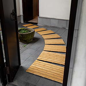 manufacturer direct bamboo wooden mini bath shower mats for small bathroom, small bamboo wood bathroom floor mat, sturdy and easy to clean(15.8 x 10.2 inch) trade price
