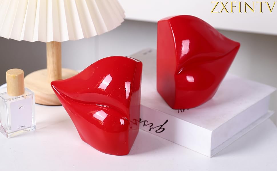 supplier direct red lips decorated bookends，set of 2 heavy decorative book stoppers，unique resin decoration，creative desktop red decor for study room hotel office shelves wholesale prices